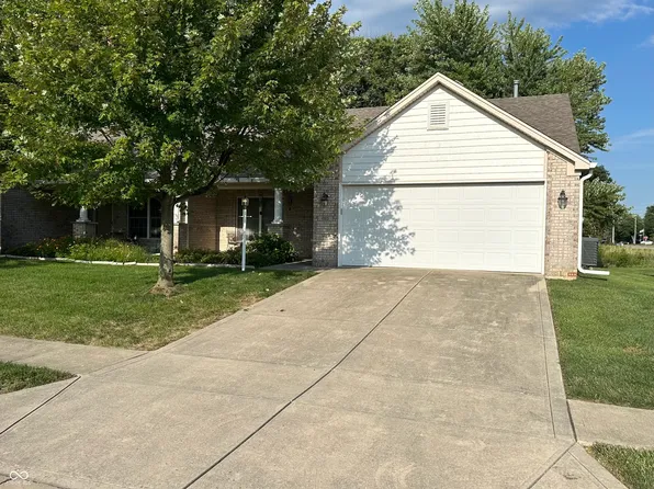 1003 Hilltop Commons Blvd, New Whiteland, IN 46184