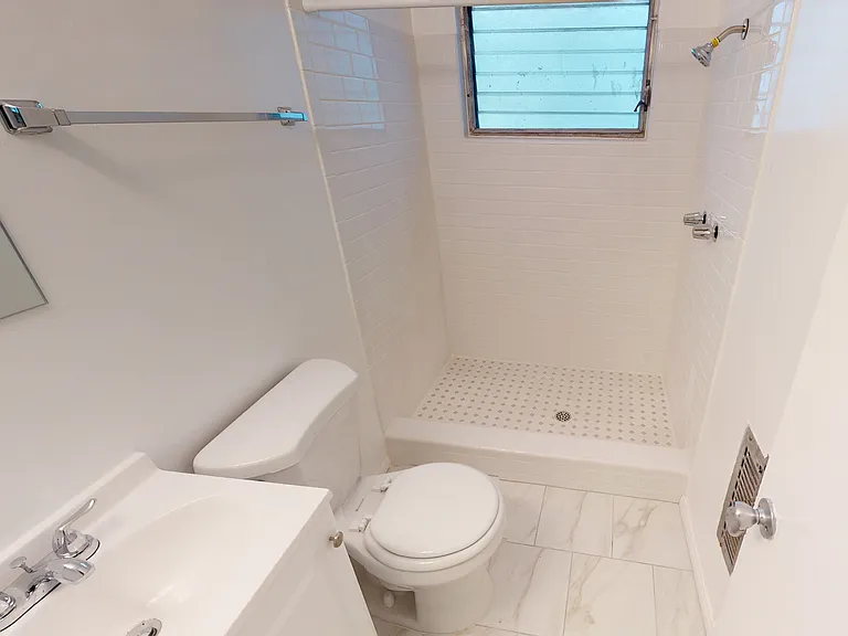 Parkvue Apartments — Photo 16