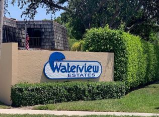 4203 Waterview Cir, Palm Springs, FL 33461