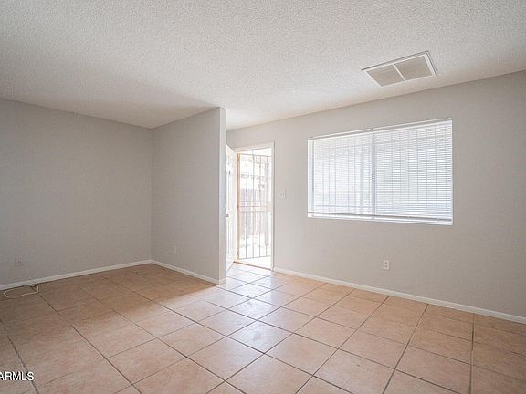 4th image of 511 N BROWN Avenue