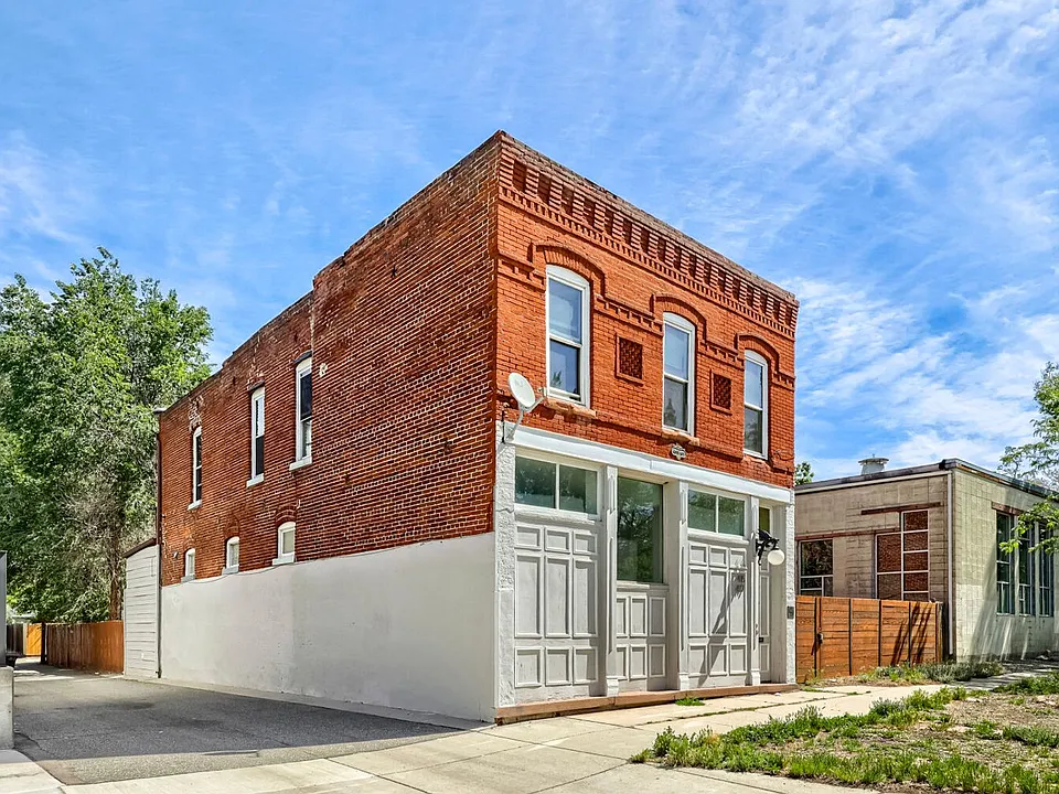 415 W 4th Ave