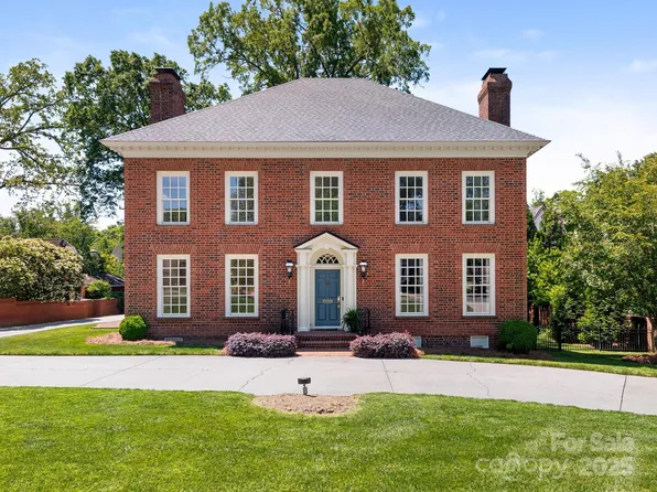 208 Huntley Pl, Charlotte, NC 28207