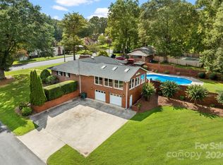 702 Hillcrest Ave, Gastonia, NC 28052