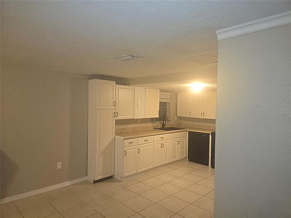 4th image of 9240 Sterling Ln