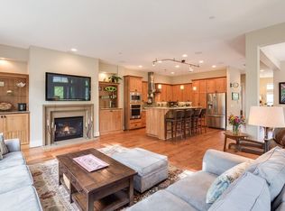 10080 SW Morrison St, Portland, OR 97225