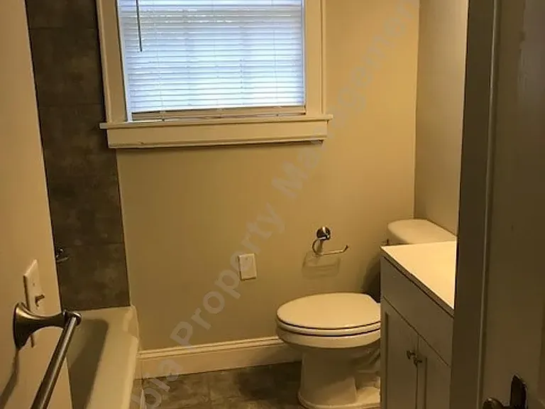 312 S Woodrow St — Photo 9