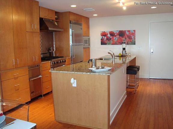 5th image of 1120 E Kennedy Blvd #1118W
