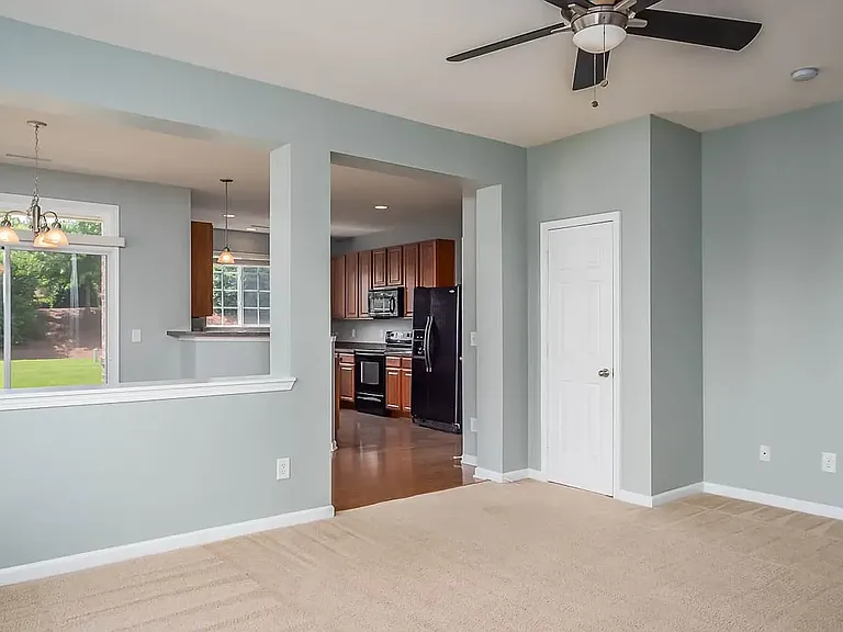 1001 Remington Oaks Cir — Photo 5