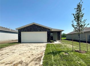 37830 W 207th Ter, Edgerton, KS 66021