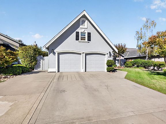 3rd image of 1542 Timberlake Cir
