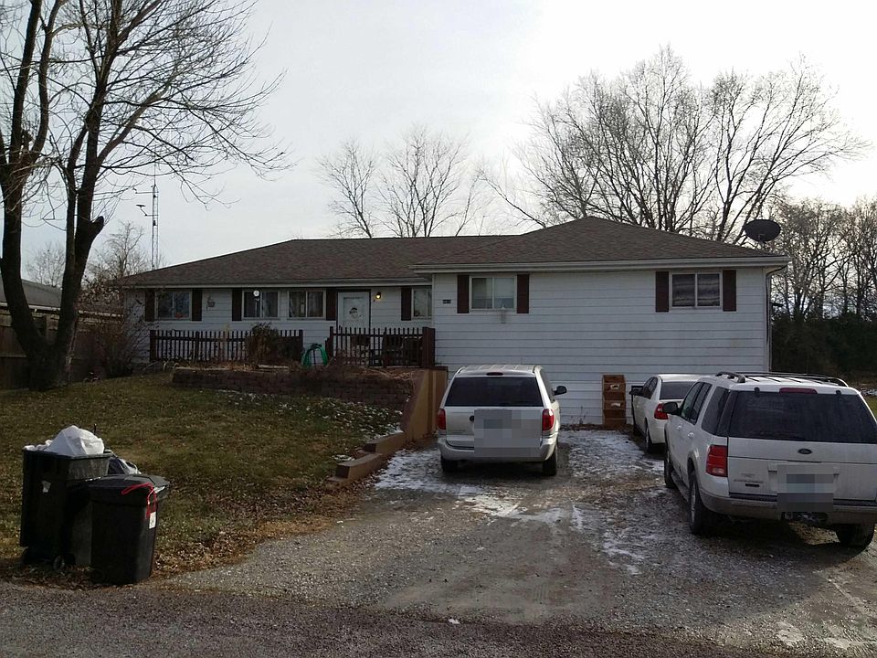 1st image of 4410 E Hillcrest Dr