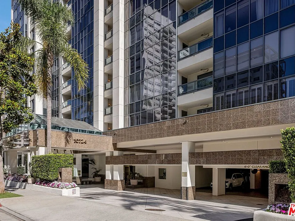 10724 Wilshire Blvd #712