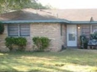 4929 7th St, Lubbock, TX 79416