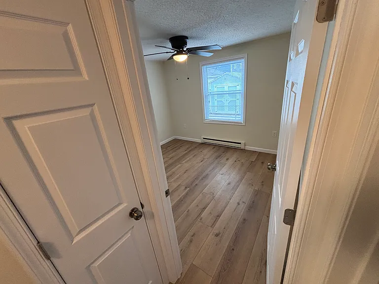 467 N Dover Ave — Photo 5