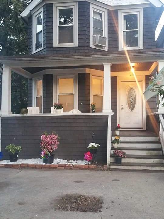 1st image of 421 Heberton Ave
