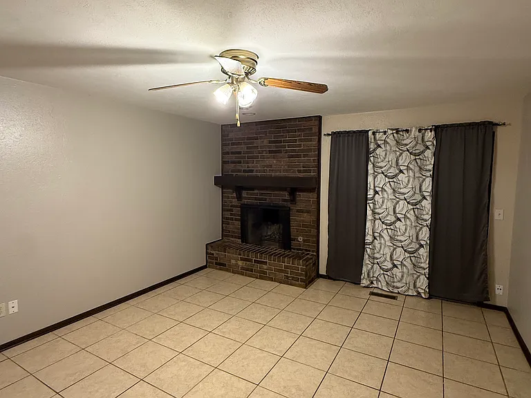 119 S Ave — Photo 3