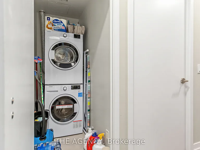 2020 Bathurst St #1817 — Photo 19
