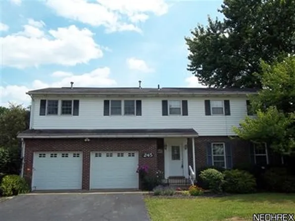 245 W Pine Lake Rd, Salem, OH 44460