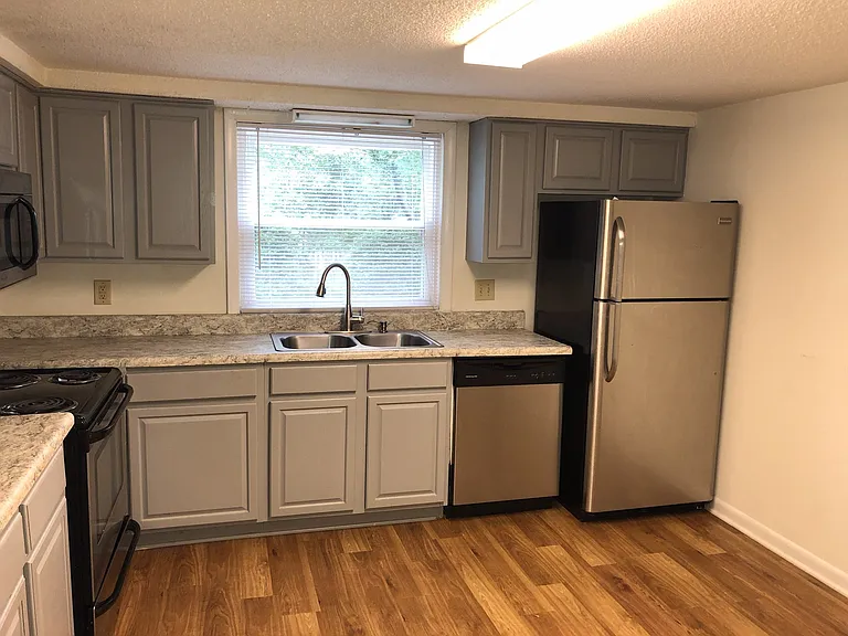 Raleigh Rentals — Photo 37