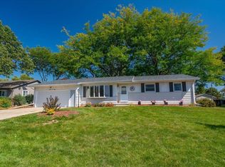 209 S Halsor St, Deforest, WI 53532