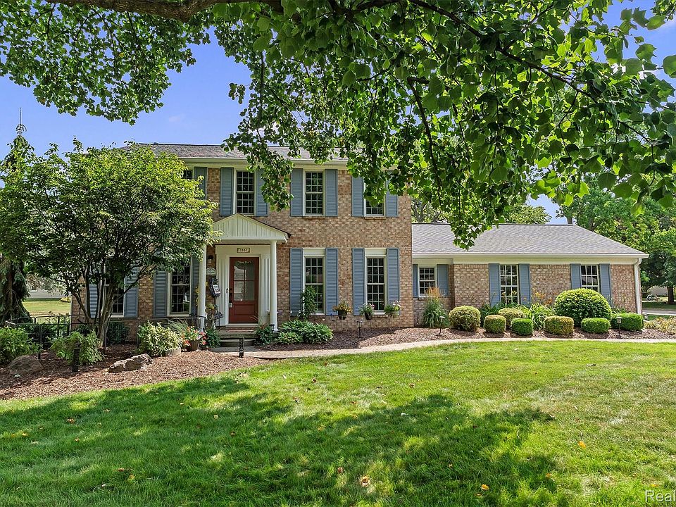 1st image of 2887 Armstrong Dr