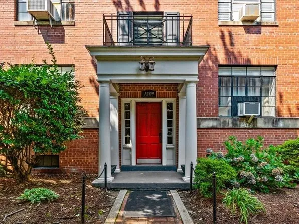 1209 N Main St APT D, High Point, NC 27262