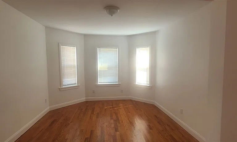 66 Franklin Ave #3 — Photo 6