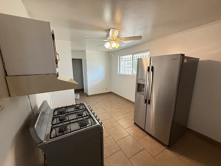 5012 Royal Dr — Photo 21
