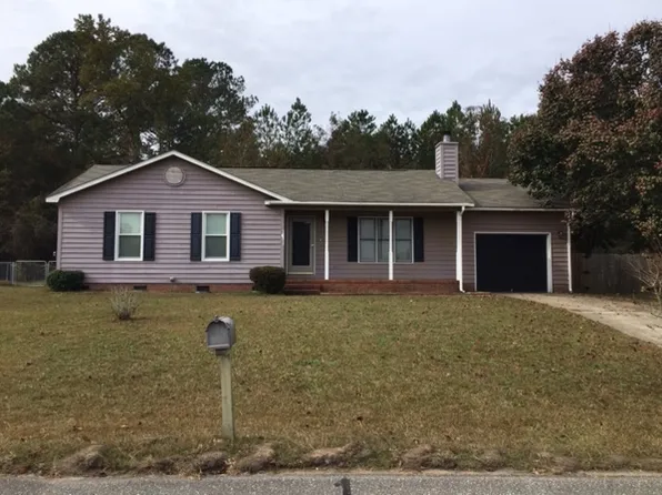 814 Chevy Chase St, Fayetteville, NC 28306