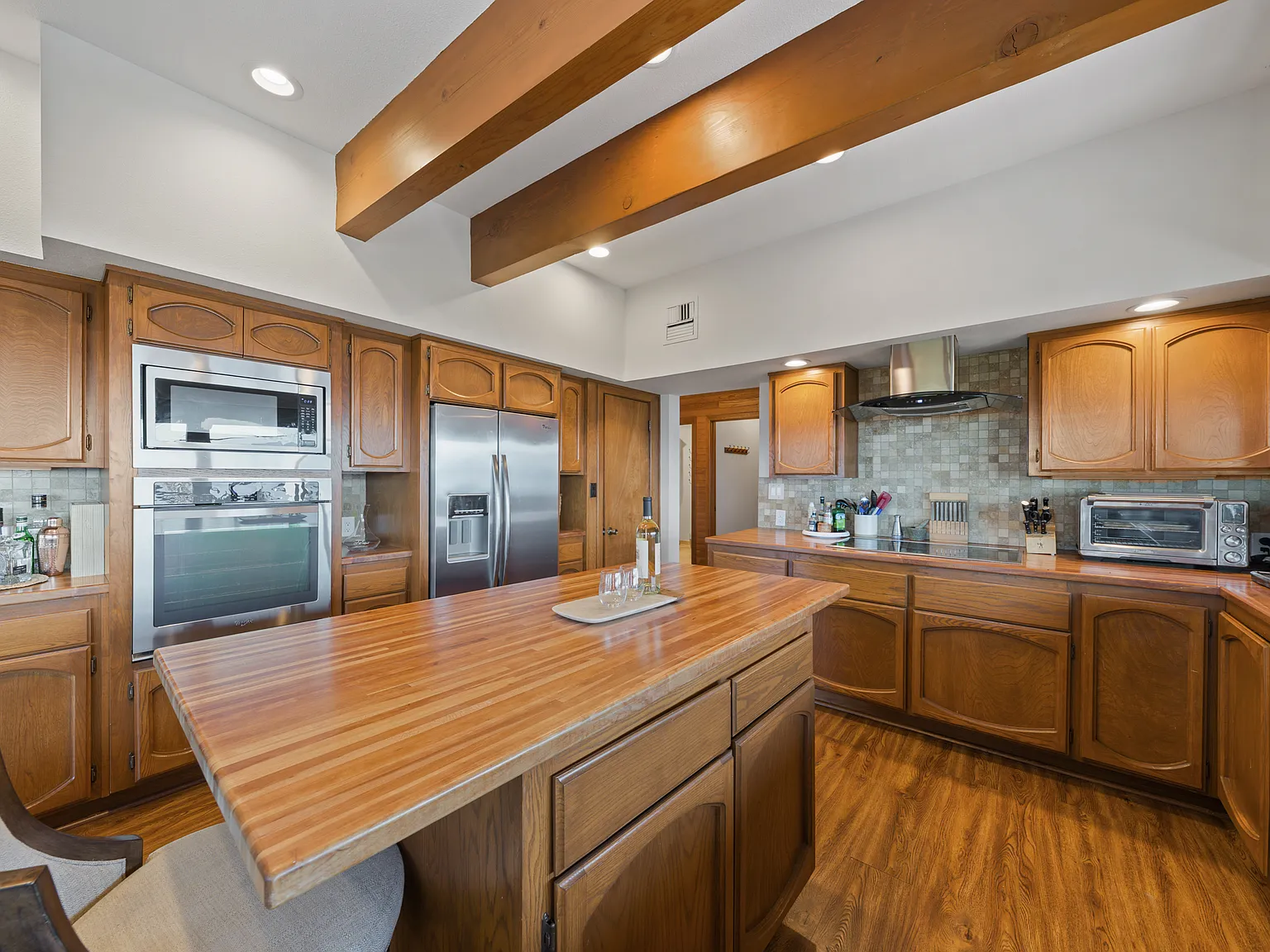 5 bed, 4811 sqft, $19,000 — Photo 4