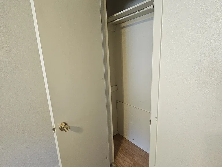 115 S Evergreen Rd #4 — Photo 9