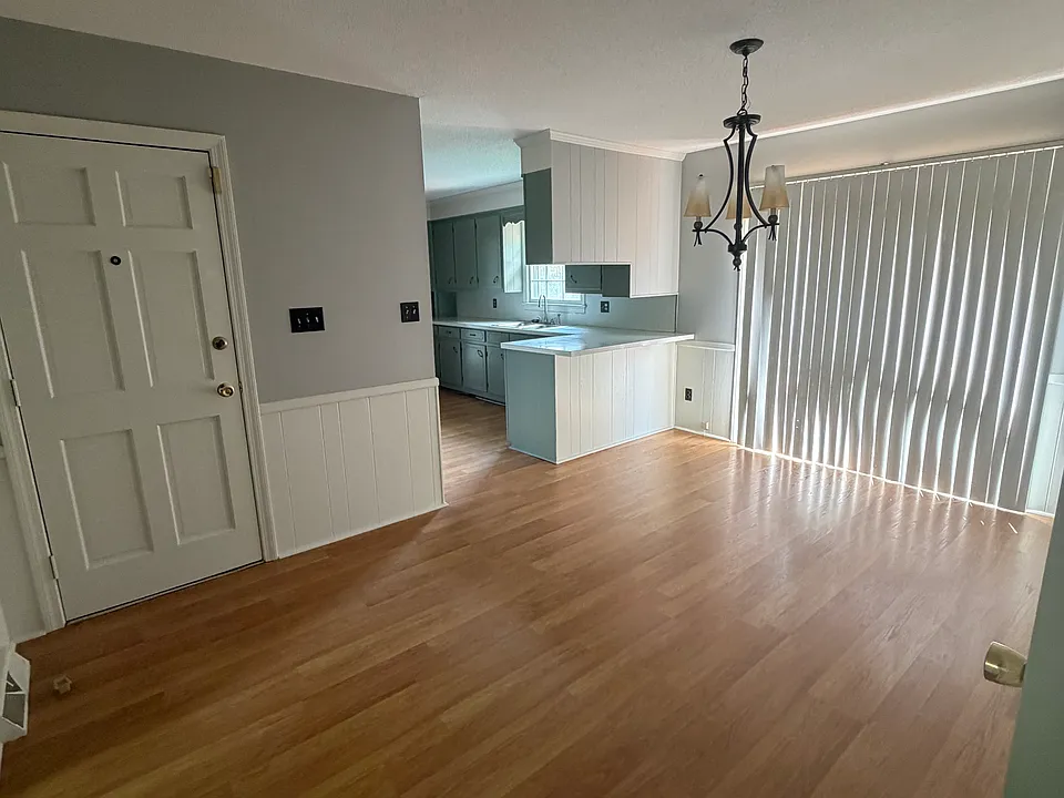 3836 Dal Rd