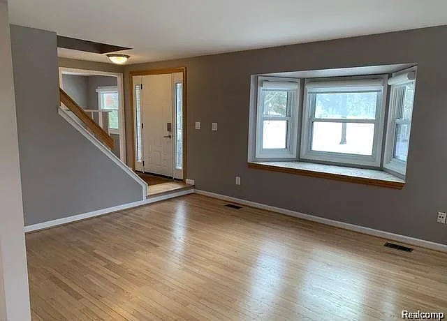 1639 Brentwood Dr — Photo 8
