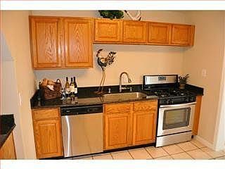 3rd image of 336 Glencourt Way