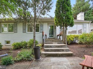 6014 Kirby Rd, Bethesda, MD 20817