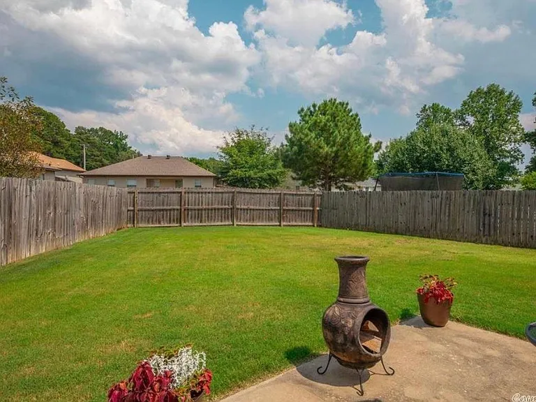 1722 Milburn Dr — Photo 28