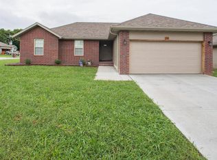 300 E Garnet Dr, Republic, MO 65738