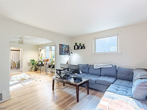 2nd image of 2409 Montclair Ave