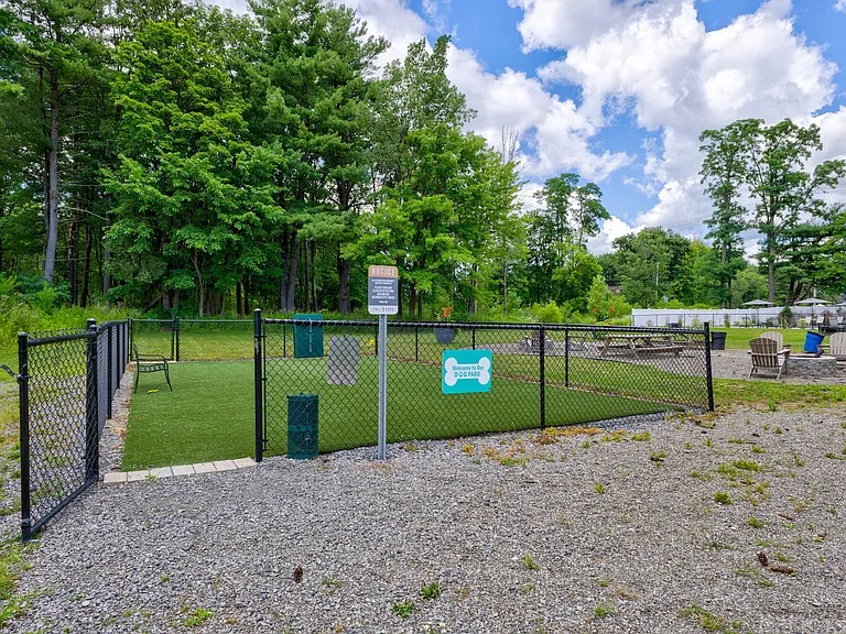 Tall Oaks Apartments — Photo 7