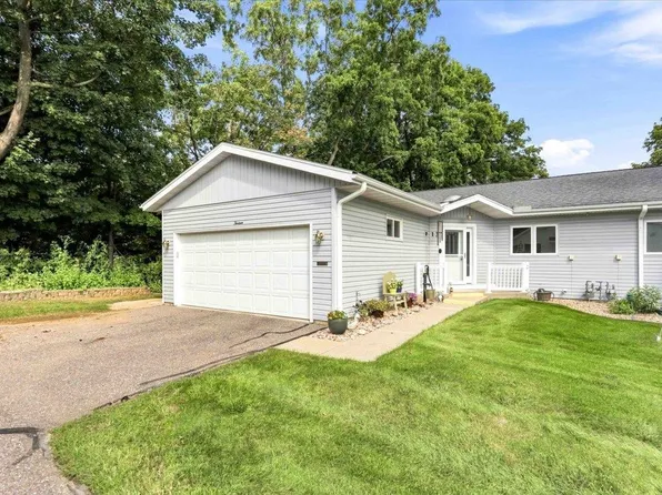 1720 Elizabeth St APT 13, Baraboo, WI 53913