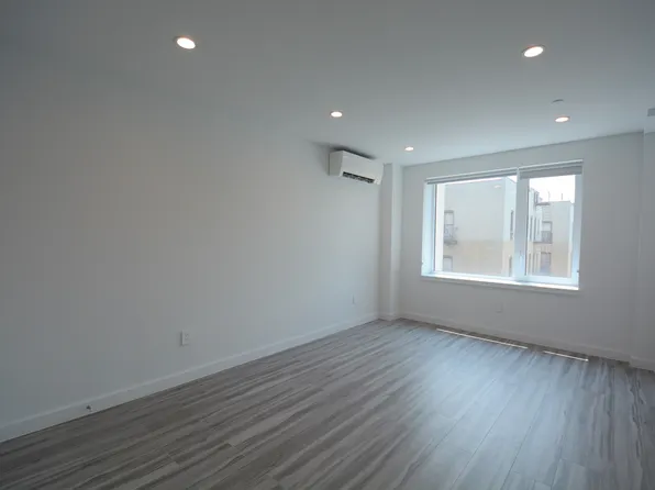 152 West 140th Street image 3 of 10