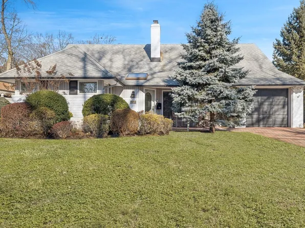 12 Ranch Place, Merrick, NY 11566