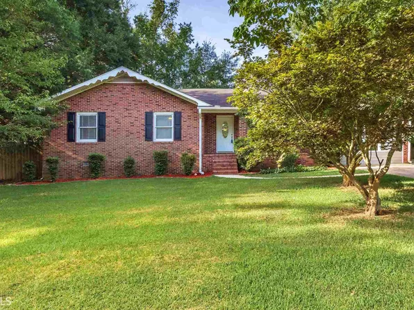 1710 Rosewood Dr, Griffin, GA 30223