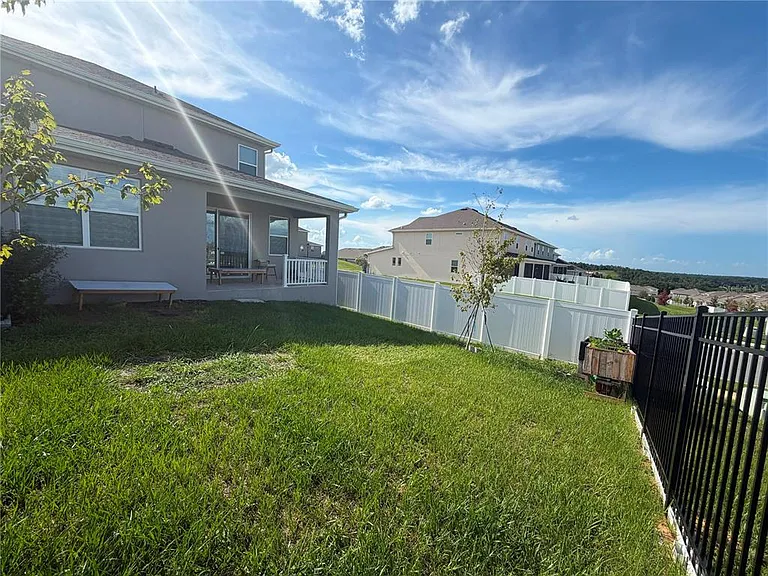 2144 Keystone Pass Blvd — Photo 46