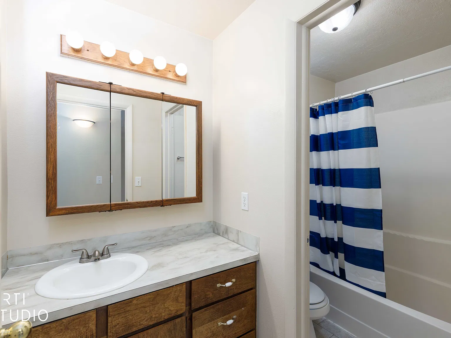 2 bed, 1000 sqft, $1,500 — Photo 4