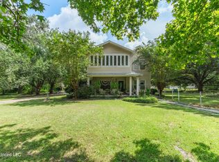 620 Shady Grove Moss Rd, Laurel, MS 39443