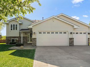 14423 Vale St NW, Andover, MN 55304