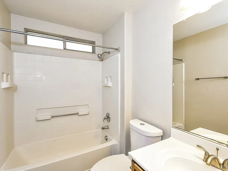 3577 Chelsea Grove St — Photo 15