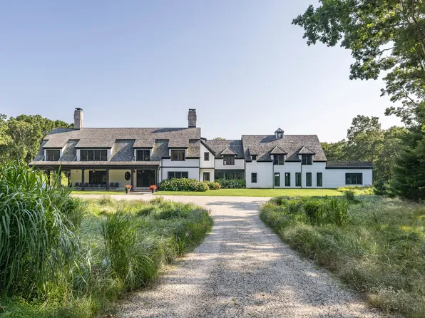 176 Two Holes Water Rd, East Hampton, NY 11937