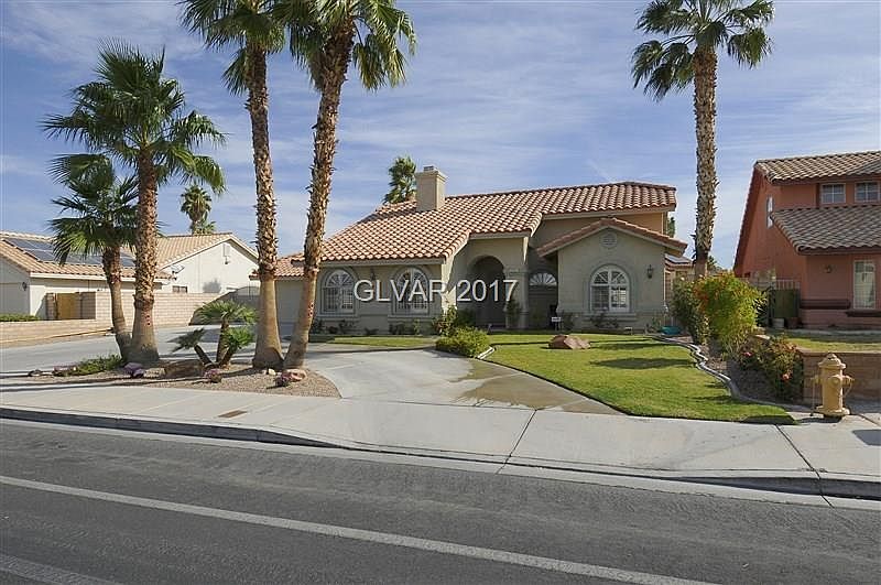 1st image of 3424 N Tenaya Way